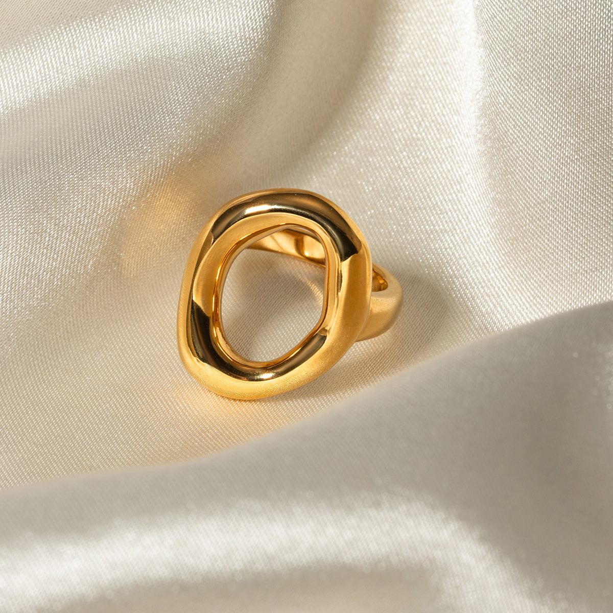OVAL RING GOLD-PLATED