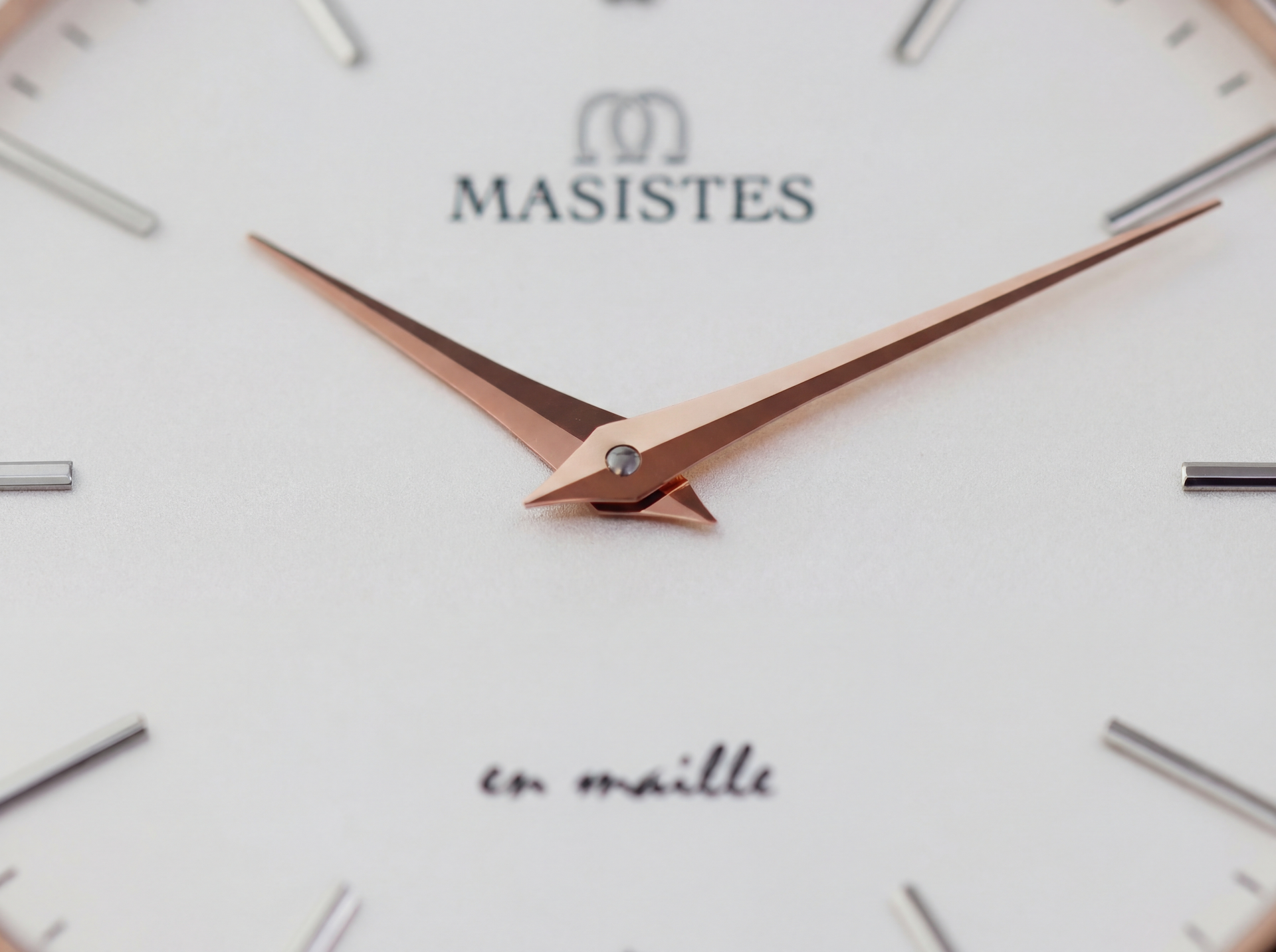 CLASSIC EN-MAILLE WATCH